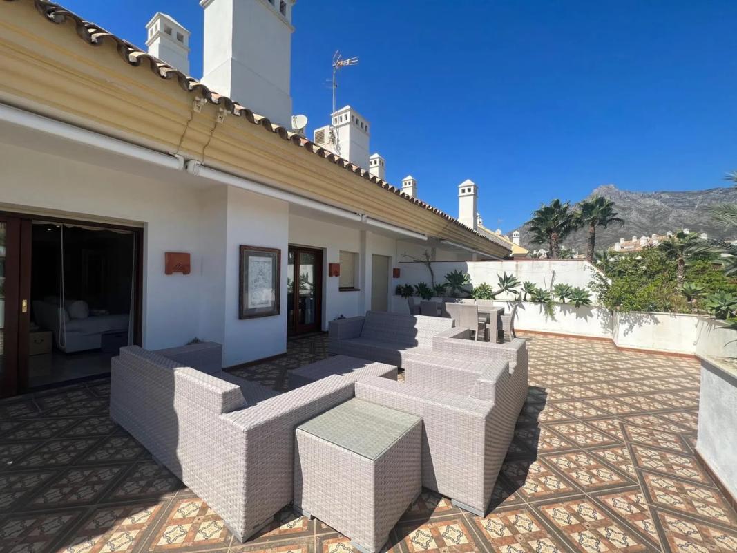 Venta de duplex en Urbanizacion La Meridiana, Marbella photo 5