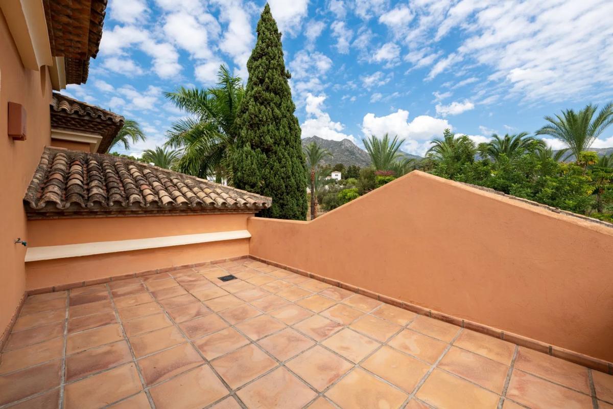 Продажа отдельного шале в Barrio Sierra Blanca, Марбелла photo 5