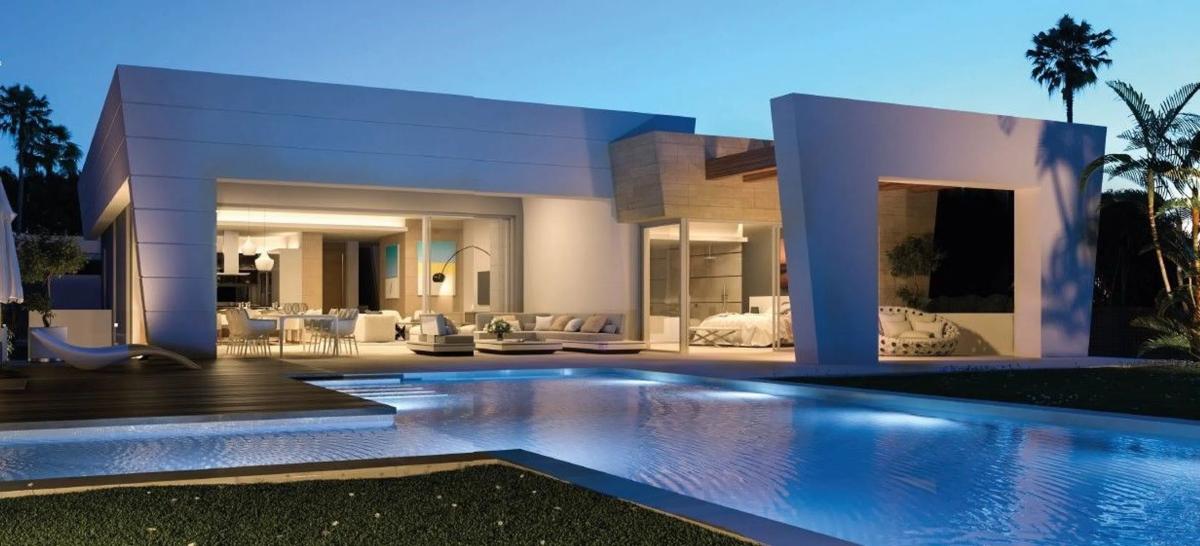 Sale of independent chalet in Barrio Sierra Blanca, Marbella
 photo 4