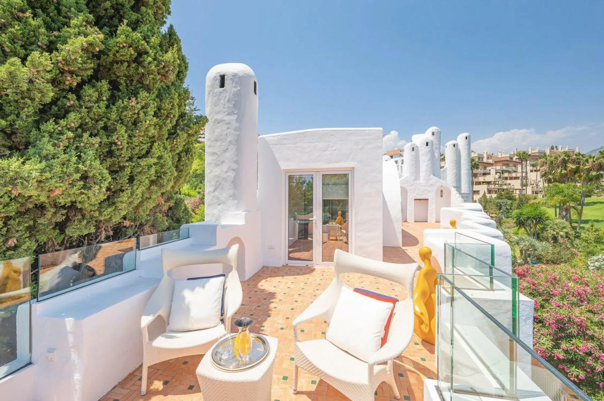 Venta de chalet adosado en Barrio Lomas de Marbella Club , Marbella photo 5