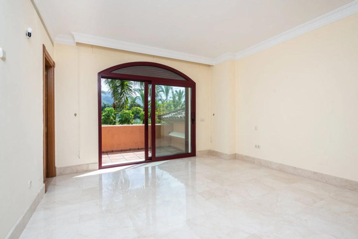 Venta de chalet independiente en Barrio Sierra Blanca, Marbella
 photo 4