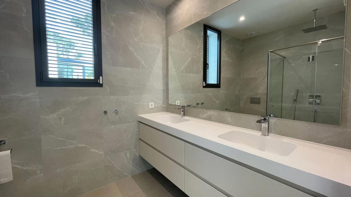 Продажа отдельного шале в  CL CLAVELES-UR LA CAROLINA 75(B) 29602 MARBELLA (MÁLAGA, Марбелла photo 4