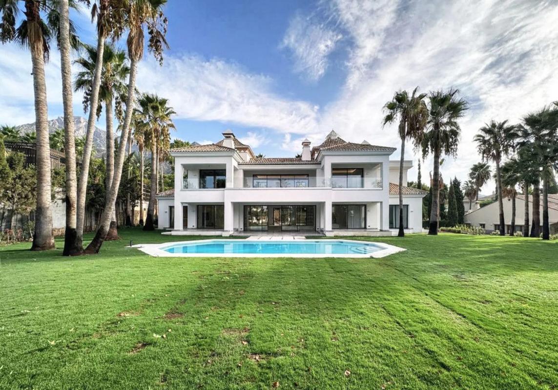 Sprzedaż niezależnego domku jednorodzinnego w Calle Wagner, 16, Marbella photo 2