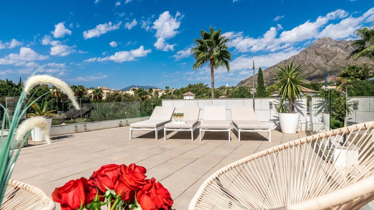 Venta de chalet independiente en Calle Benaojan, Marbella
photo 5