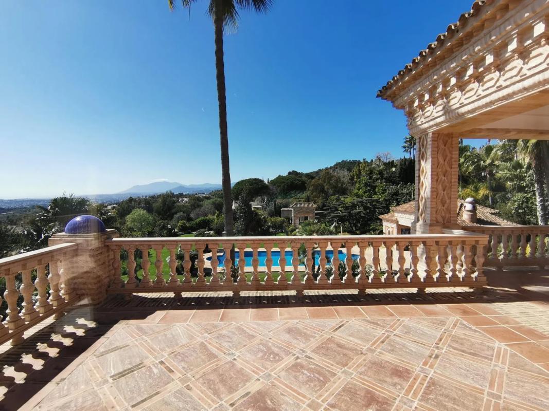 Venta de chalet independiente en Barrio Sierra Blanca, Marbella
photo 3