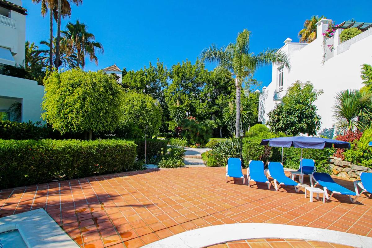 Venta de piso en Comunidad Alhambra del Mar, Marbella
photo 2