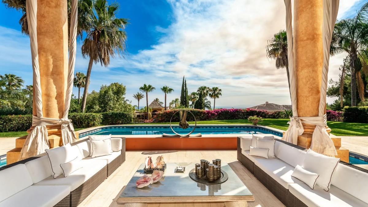 Venta de chalet independiente en Calle Vivaldi, Marbella
photo 1