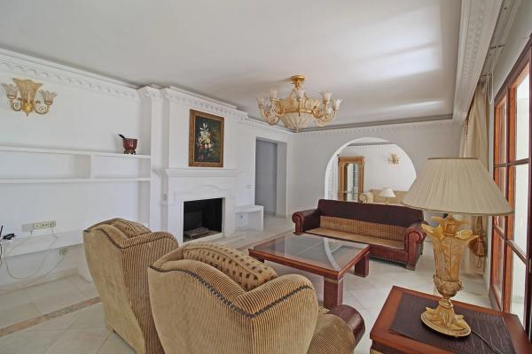 Chalet wolnostojący na sprzedaż w La Carolina s/n, Marbella photo 1