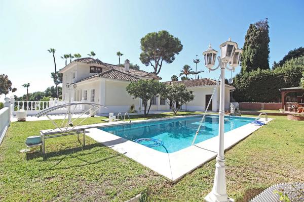 Chalet wolnostojący na sprzedaż w La Carolina s/n, Marbella thumbnail 2