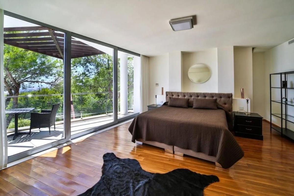 Venta de chalet independiente en Barrio Sierra Blanca, Marbella
photo 1