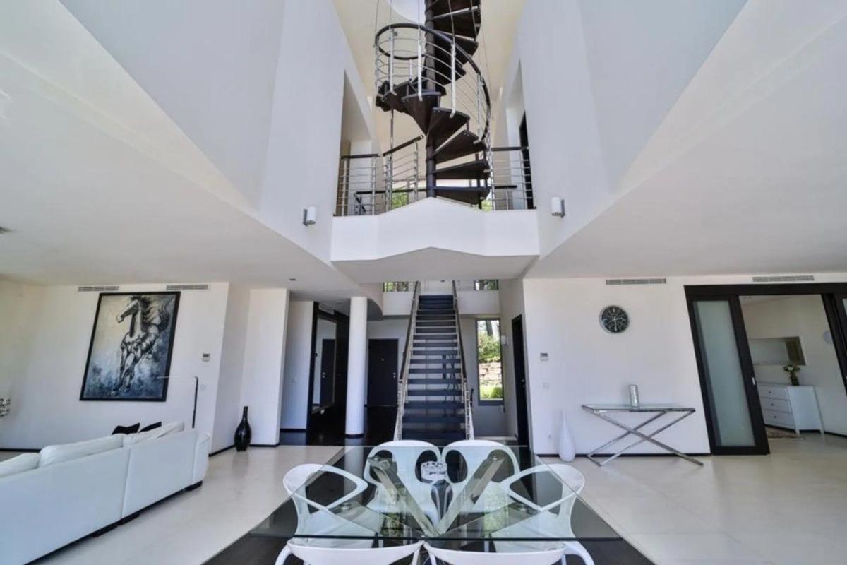 Venta de chalet independiente en Barrio Sierra Blanca, Marbella
photo 5