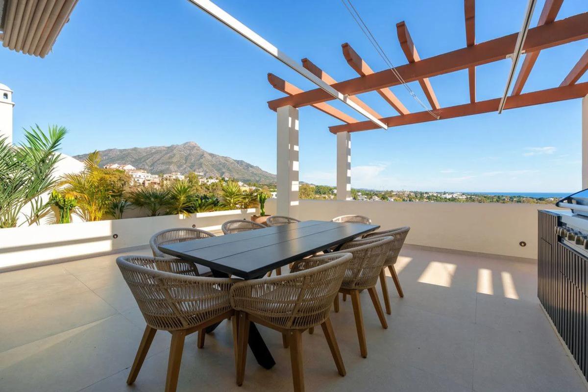 Sprzedaż duplexu w Barrio Aloha, Marbella photo 2