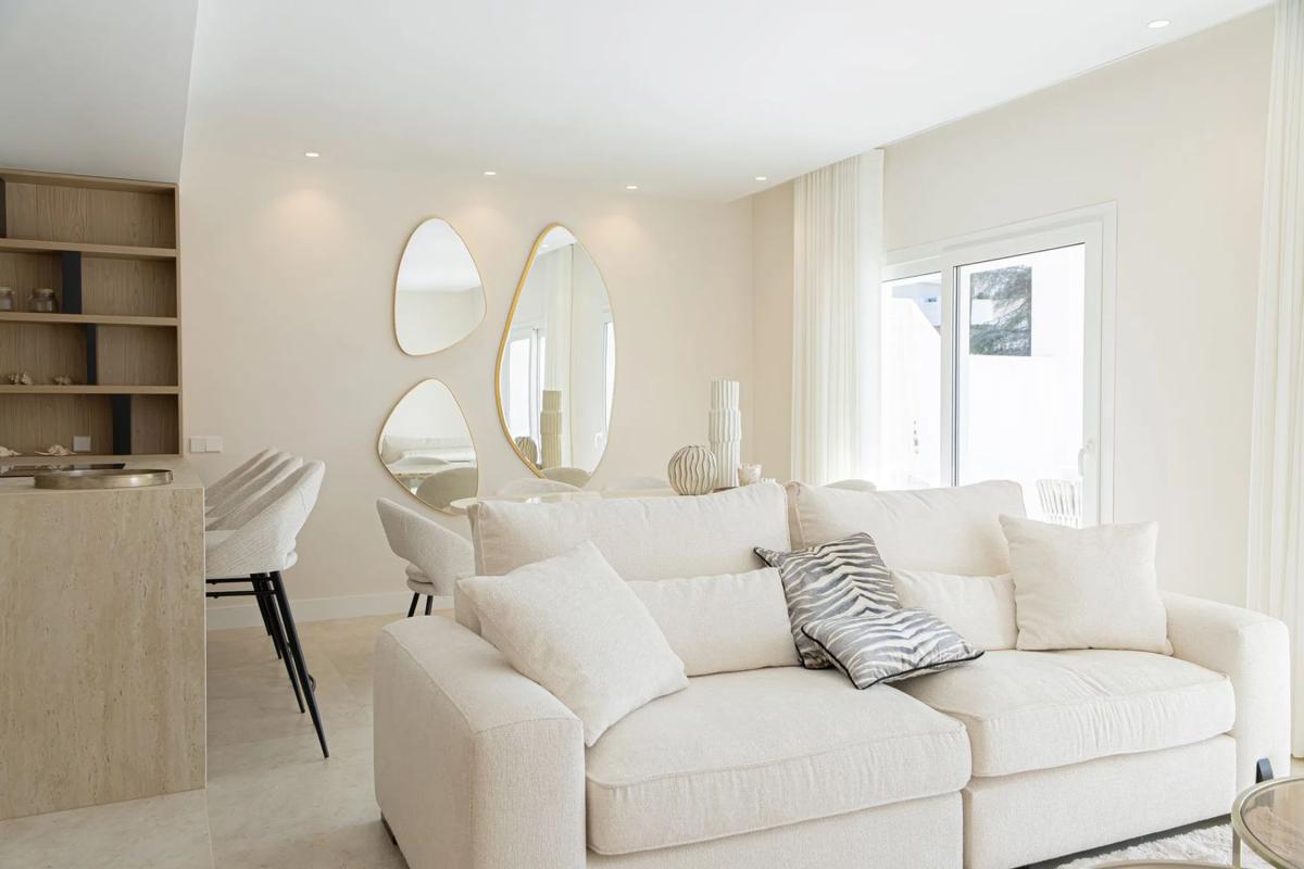 Duplex sale in Calle de las Torres, 26, Marbella photo 2