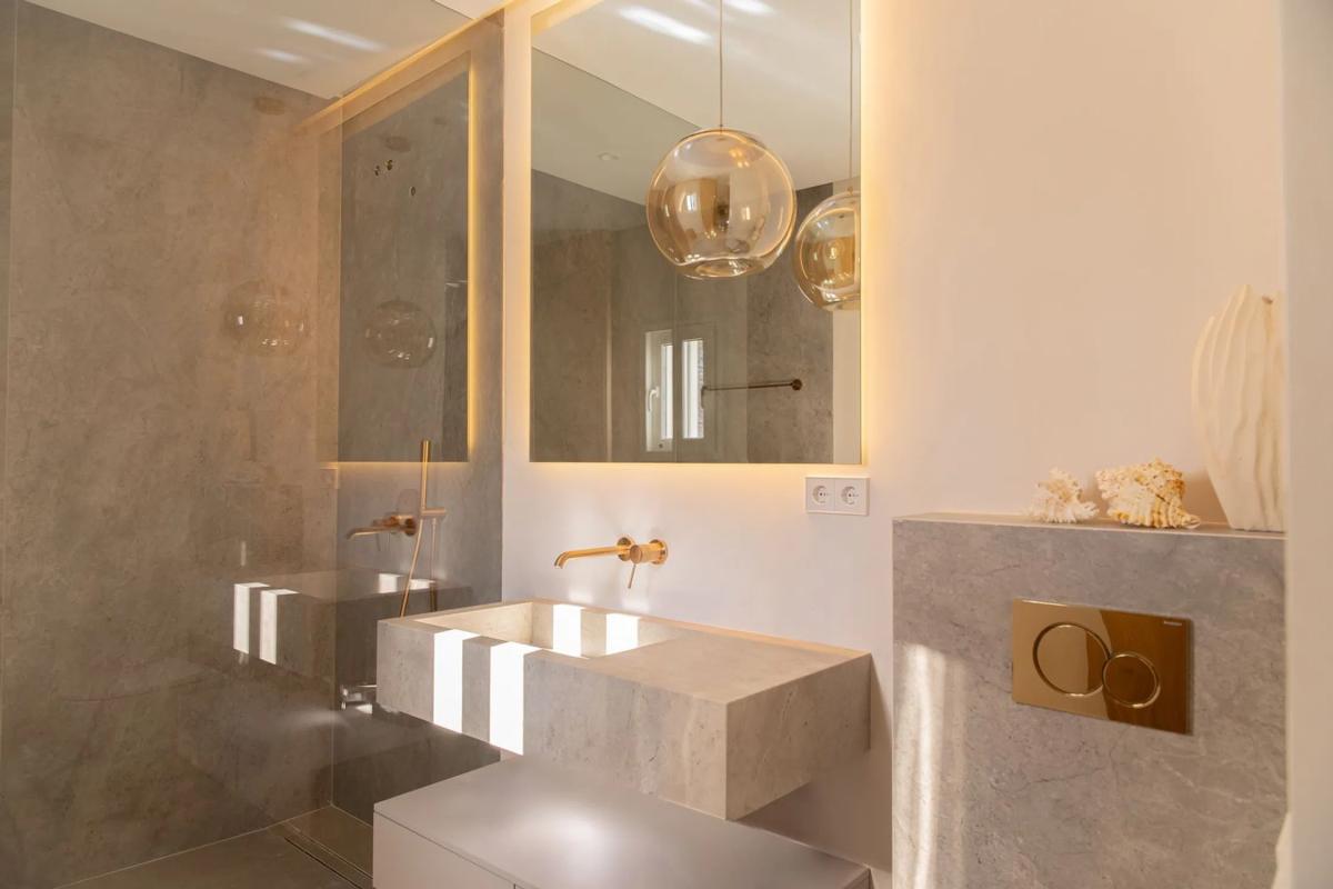 Duplex sale in Calle de las Torres, 26, Marbella photo 3