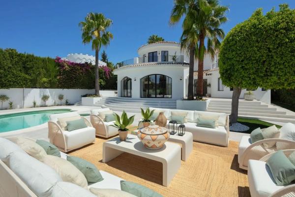Chalet independiente en venta en Urbanizacion Nva Andalucia Aloha, Marbella
photo 1