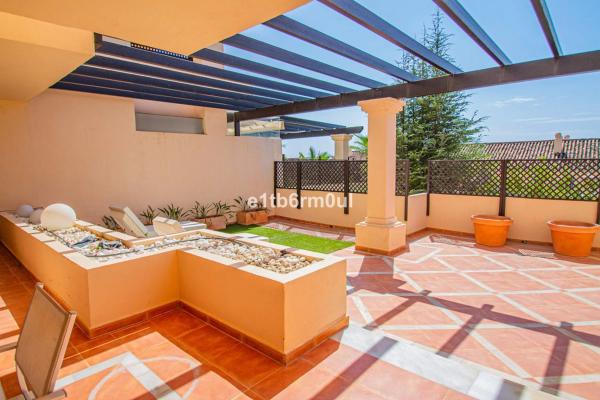 Продажа квартиры на Barrio Aloha, Марбелла
photo 1