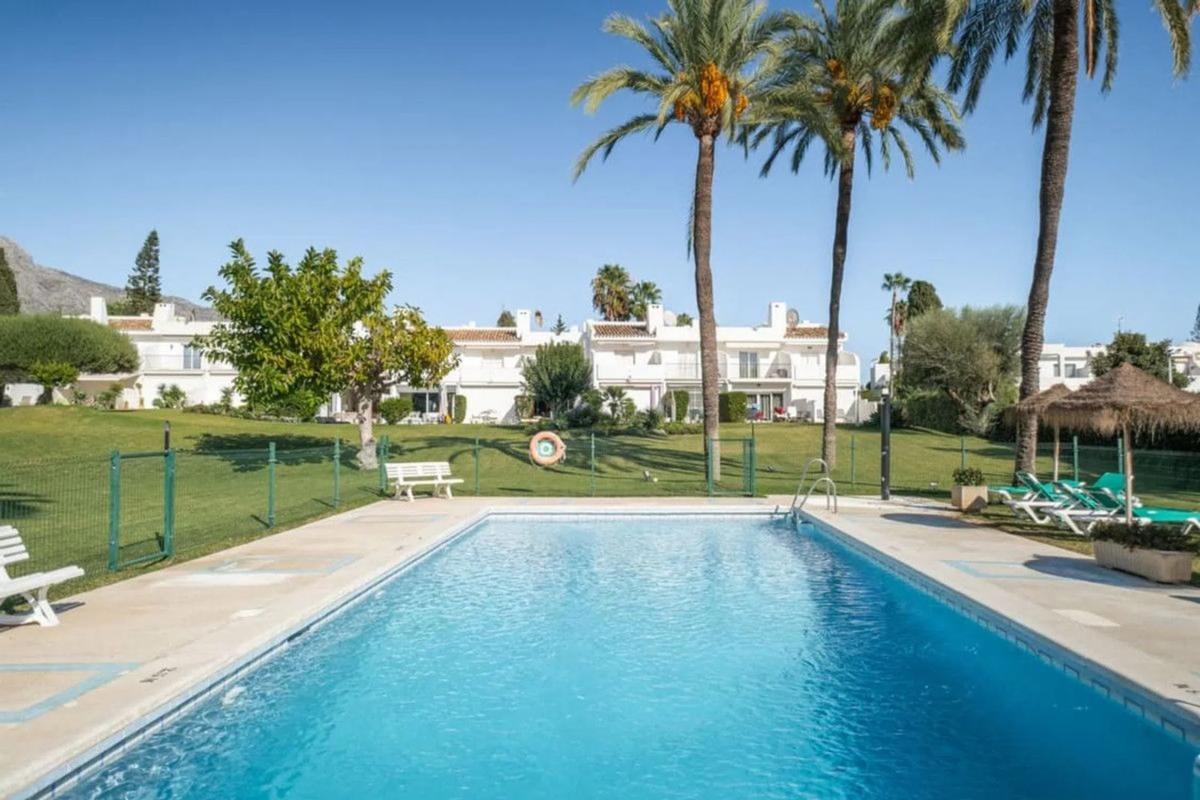 Sale of townhouse in  Calle Al-andalus , Marbella photo 4