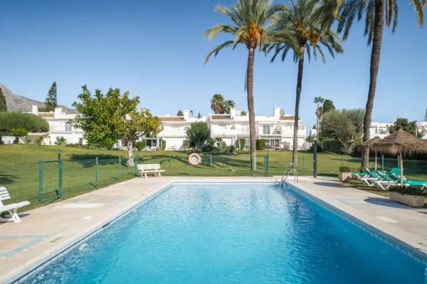 Dom szeregowy na sprzedaż w  Calle Al-andalus , Marbella photo 4