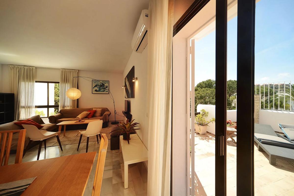 Sale of apartment in Barrio Aloha, Marbella
photo 2