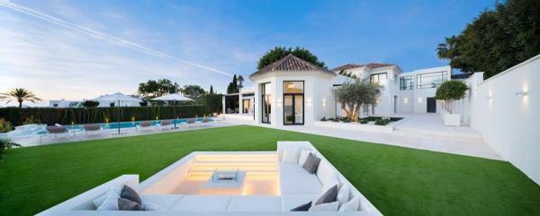 Chalet independiente en venta en Urbanizacion Nva Andalucia Aloha, Marbella
photo 1