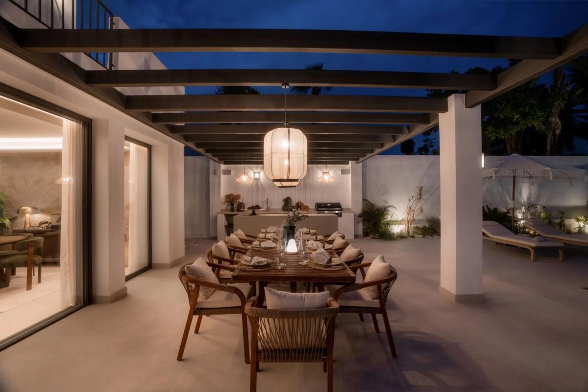 Sprzedaż niezależnego domku jednorodzinnego w Calle paris, Marbella photo 4
