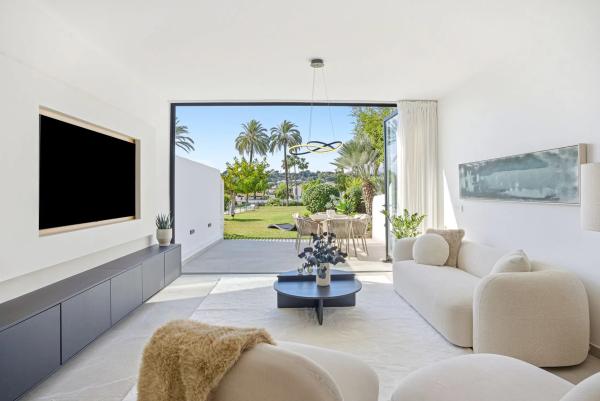 Terraced house for sale at Avenida Valle del Golf, 2 , Marbella photo 1