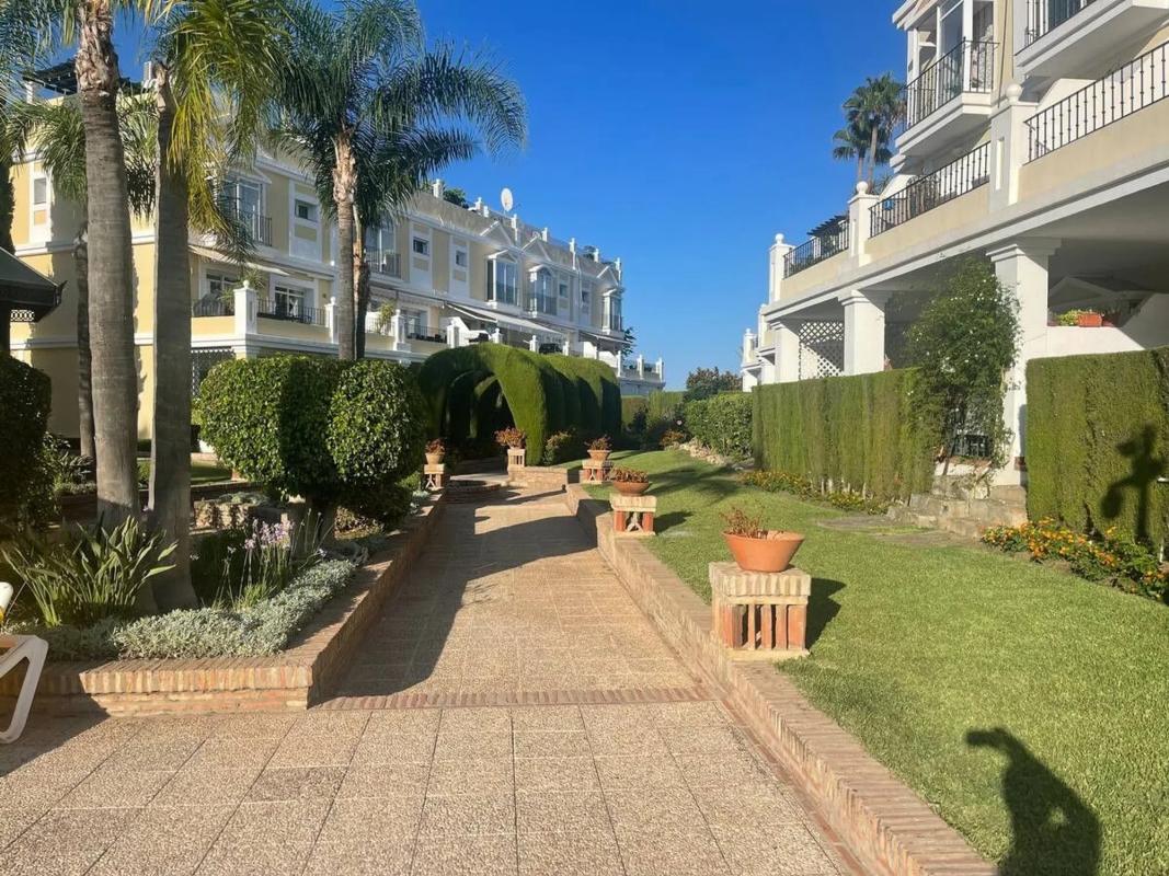 Sprzedaż duplexu w Avenida del Prado s/n, Marbella photo 4