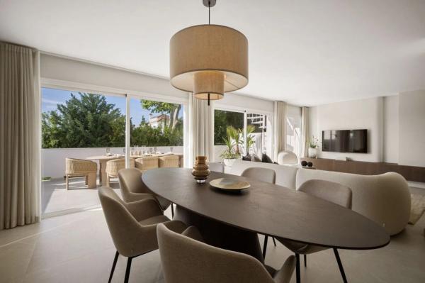 Terraced house for sale at Avenida Valle del Golf , Marbella thumbnail 1