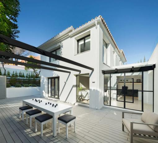 Chalet independiente en venta en Calle las Aguilas, Marbella
thumbnail 3