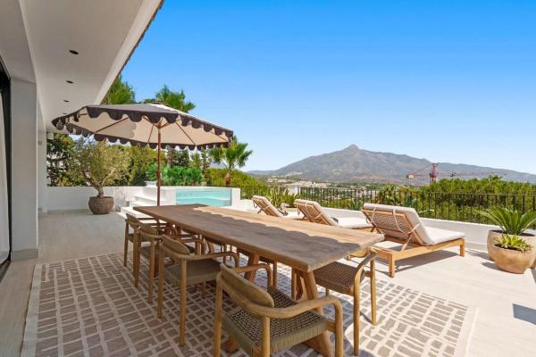 Chalet independiente en venta en Avenida del Prado, Marbella
photo 1
