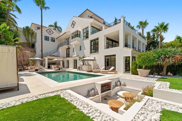 Chalet independiente en venta en Avenida del Prado, Marbella
thumbnail 2