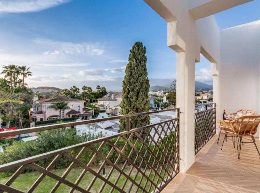 Sale of townhouse in  Calle Al-andalus , Marbella photo 5