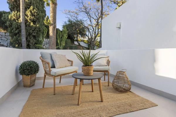 Terraced house for sale at Avenida del Norte , Marbella thumbnail 1