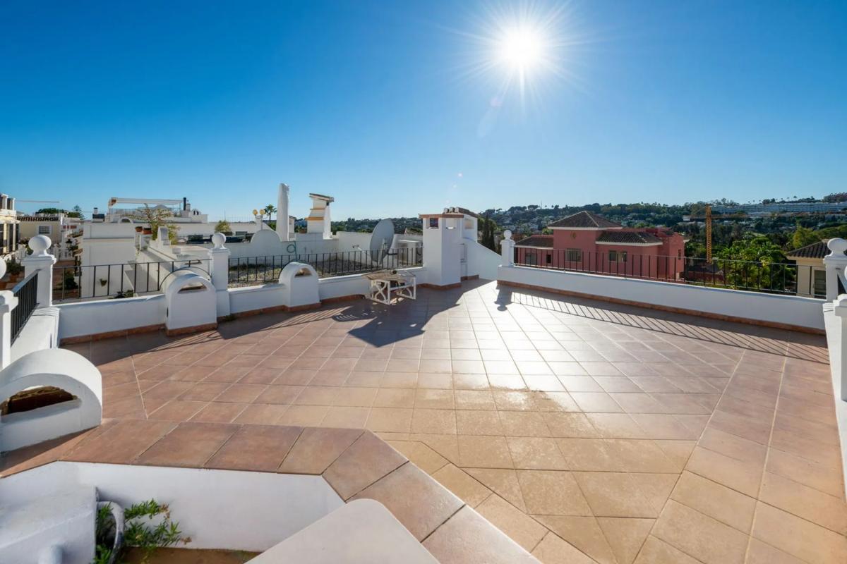 Sale of townhouse in Barrio Aloha , Marbella photo 2