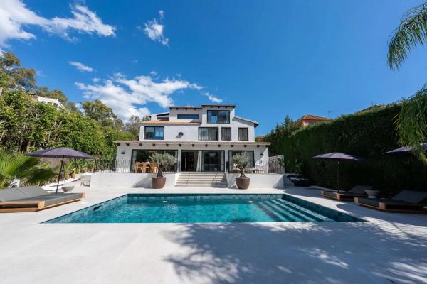 Chalet independiente en venta en Avenida del Prado, Marbella
photo 1