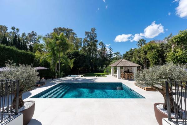 Chalet independiente en venta en Avenida del Prado, Marbella
thumbnail 3