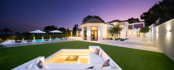Chalet independiente en venta en Barrio Aloha, Marbella
photo 1