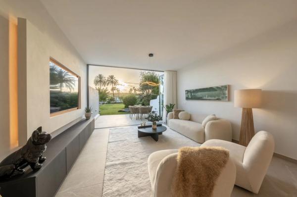 Chalet adosado en venta en Barrio Aloha , Marbella photo 1