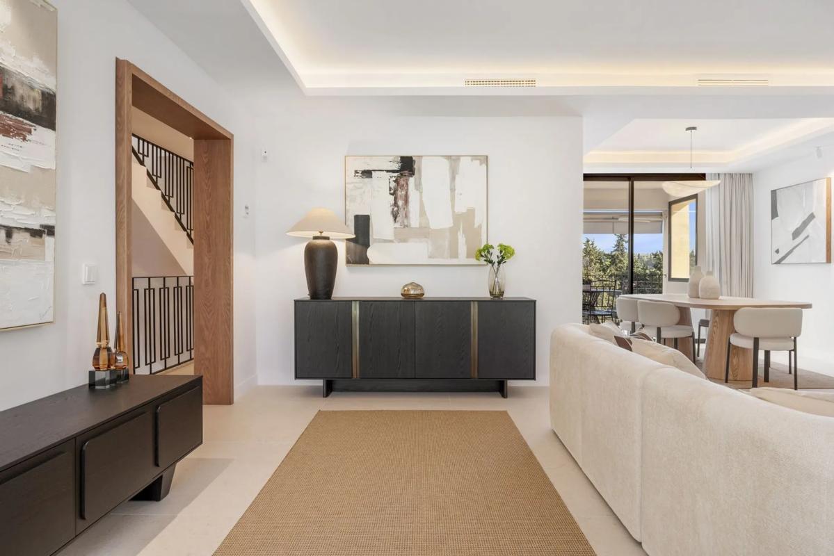 Sale of townhouse in Barrio Aloha , Marbella photo 3