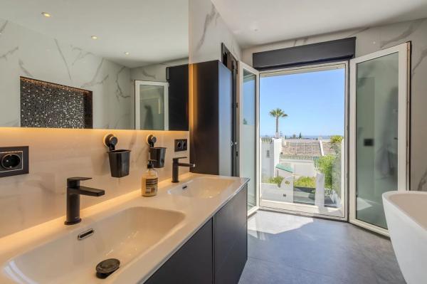 Chalet pareado en calle las Aguilas, 11 photo 4