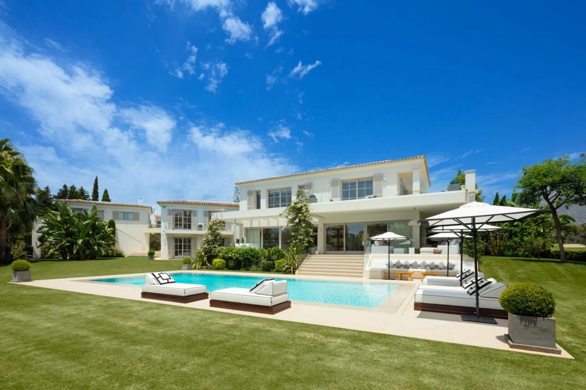 Venta de chalet independiente en Avenida del Golf, 40, Marbella
photo 1