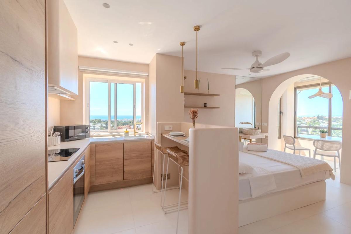 Venta de estudio en Calle de las Torres, Marbella photo 1