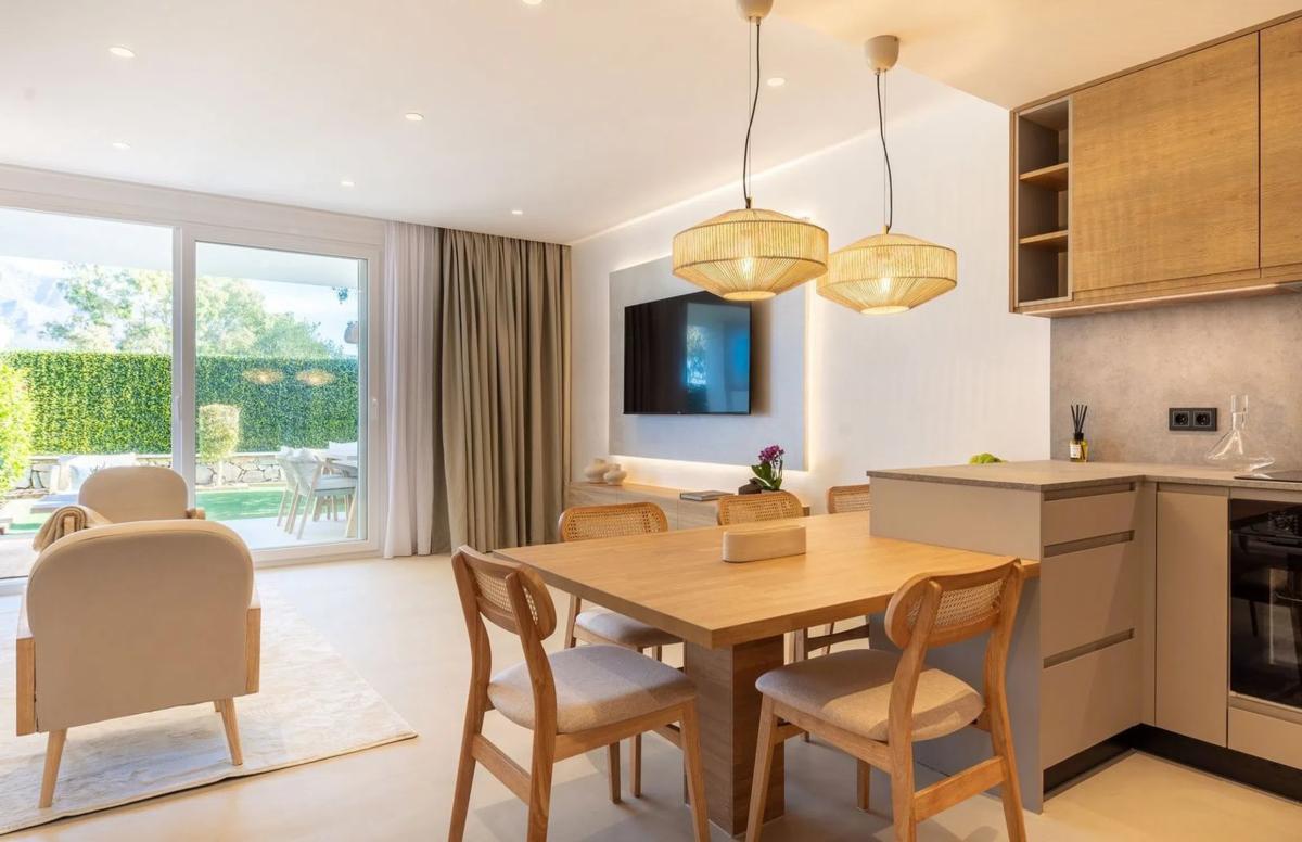 Duplex sale in Avenida Valle del Golf, Marbella photo 1