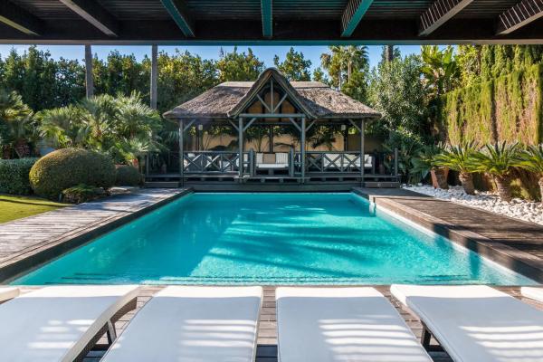 Chalet independiente en venta en Barrio Aloha, Marbella
thumbnail 2