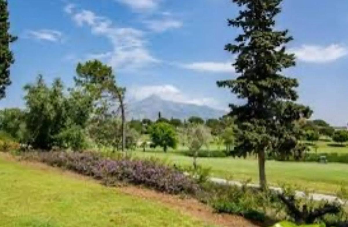 Venta de piso en Avenida Valle del Golf, Marbella
photo 3