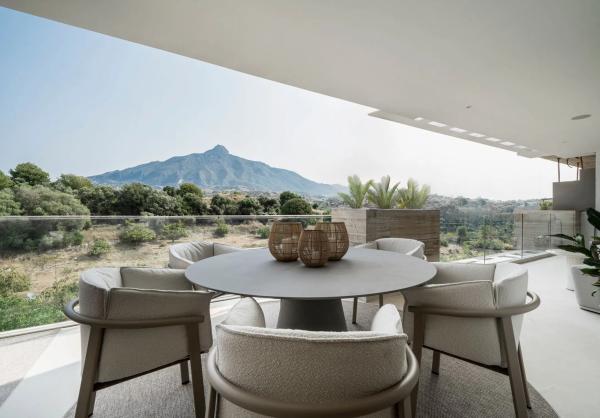 Piso en venta en Urb. Los Pinos de Aloha, 635, Marbella photo 4
