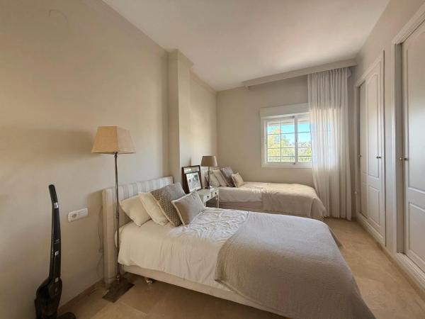 Duplex en venta en Barrio Aloha, Marbella photo 2