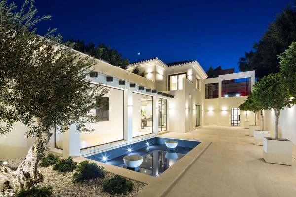 Chalet independiente en venta en Calle las Aguilas, Marbella
photo 1