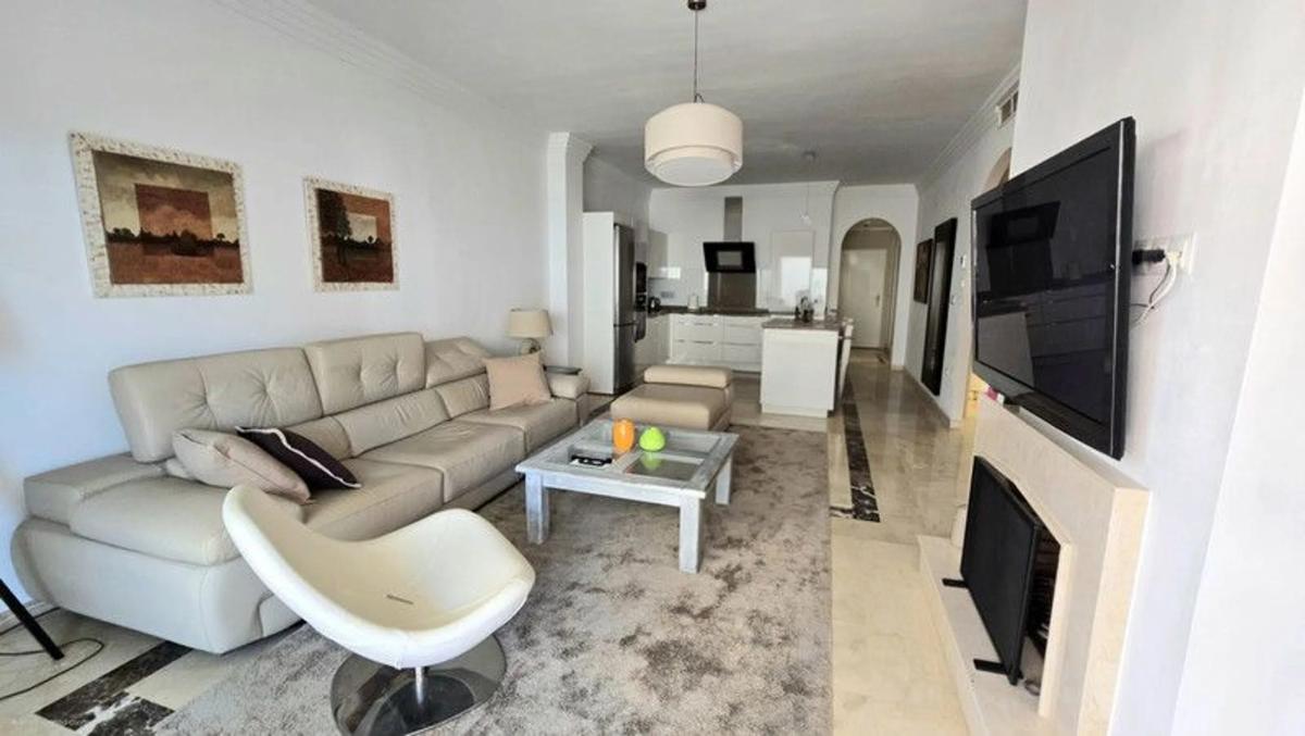 Venta de piso en Avenida Valle del Golf, Marbella
photo 5