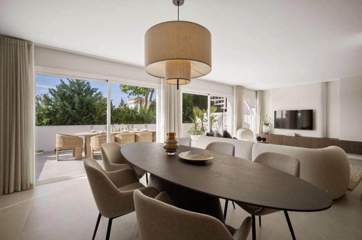 Sale of townhouse in Avenida Valle del Golf , Marbella photo 4